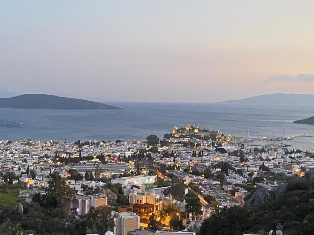 Bodrum Burcu Residence, Magnificent Sea View, Cozy, Free Otopark, Free Wifi Dış mekan fotoğraf
